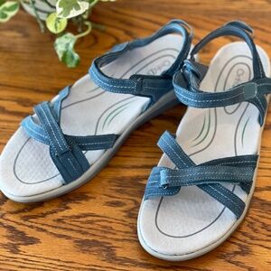 Orthofeet Hydra Blue 11.5 Wide Sandle